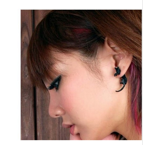 Popular Long Tail Leopard Stud Earrings Black Cat Puncture